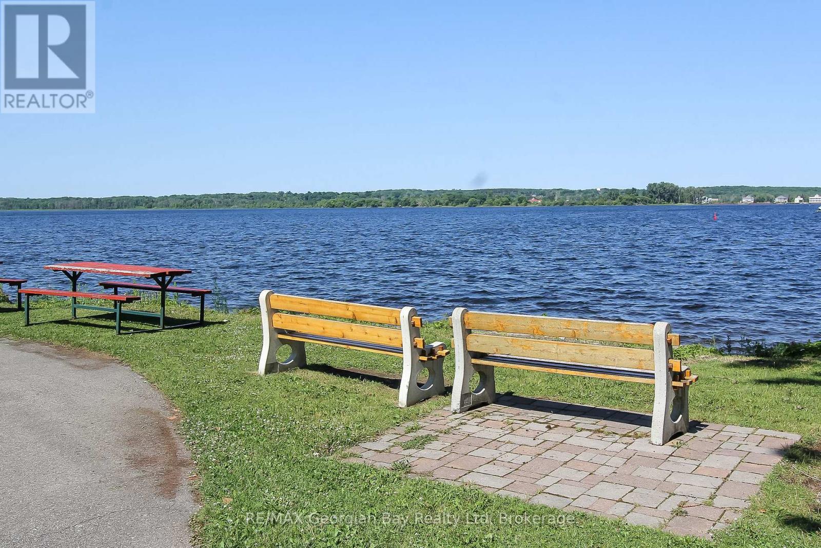 210 Wycliffe Cove, Tay, Ontario  L0K 2A0 - Photo 46 - S12660812