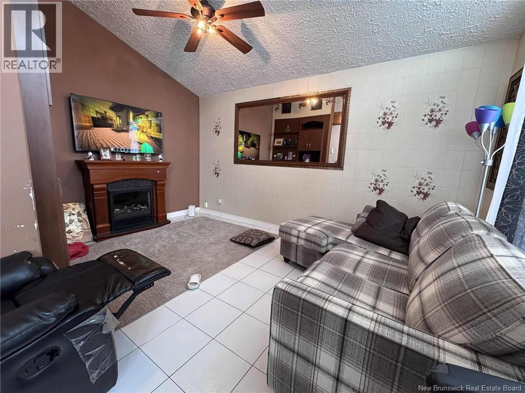 126 46th Avenue, Edmundston, New Brunswick  E3V 3B6 - Photo 7 - NB131727