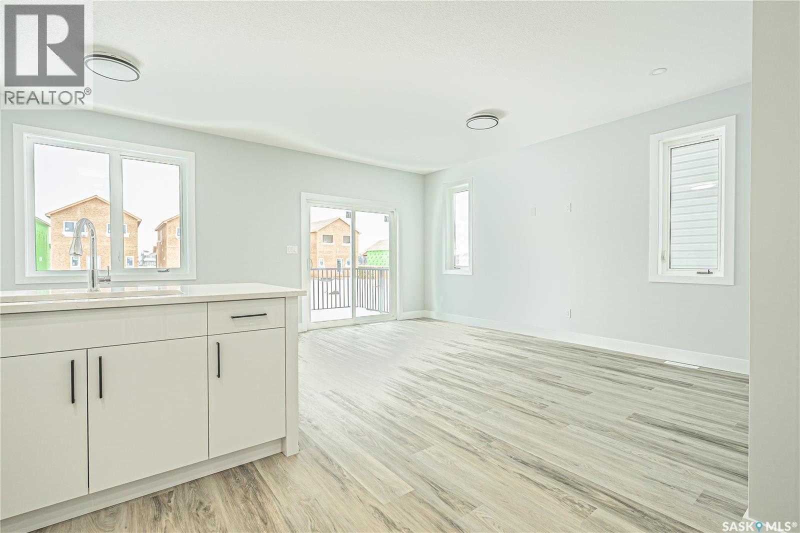 521 Sharma Crescent, Saskatoon, Saskatchewan  S7W 0Z5 - Photo 10 - SK025770