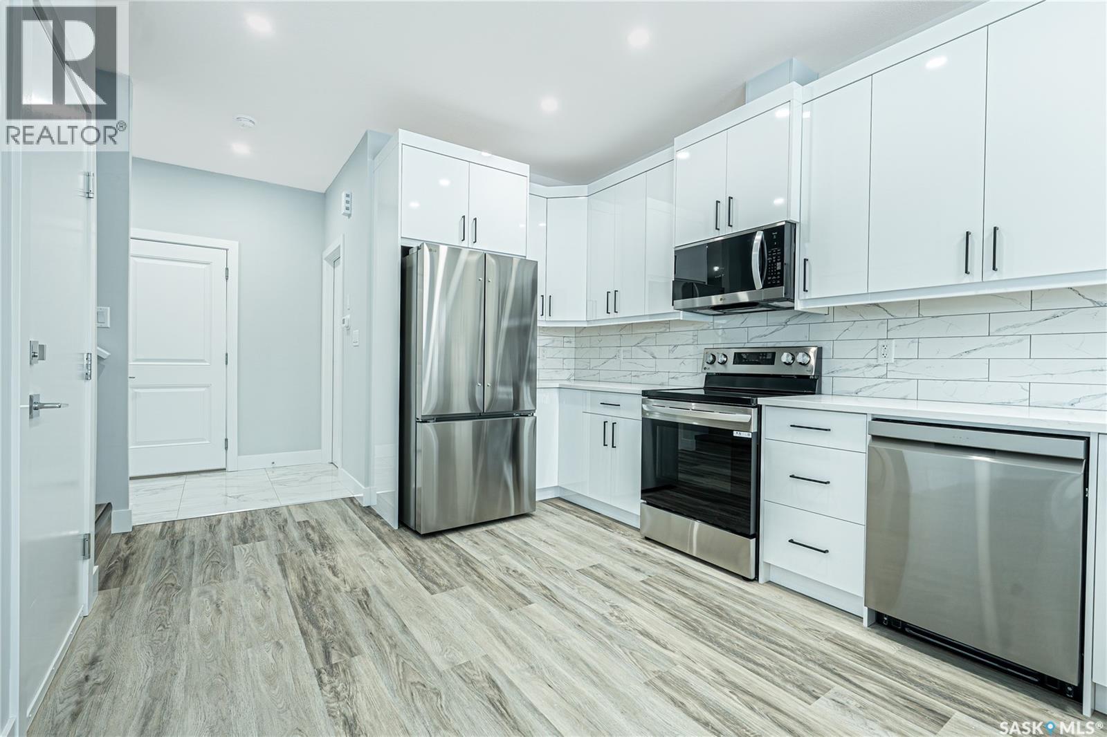 521 Sharma Crescent, Saskatoon, Saskatchewan  S7W 0Z5 - Photo 5 - SK025770