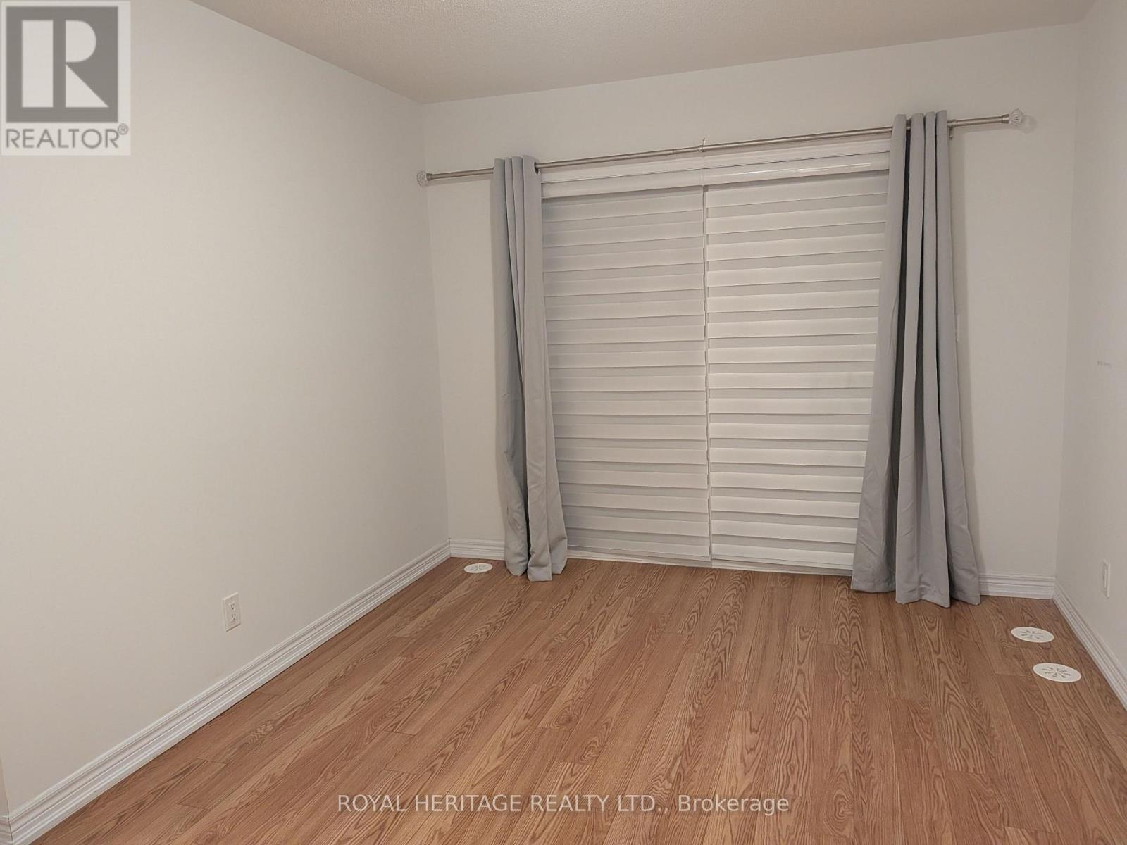 1099 Lockie Drive, Oshawa, Ontario  L1H 7K5 - Photo 6 - E12671370