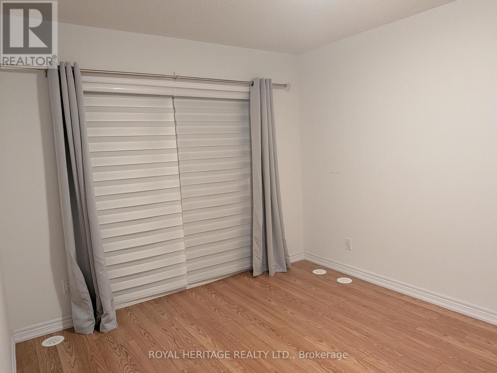 1099 Lockie Drive, Oshawa, Ontario  L1H 7K5 - Photo 5 - E12671370