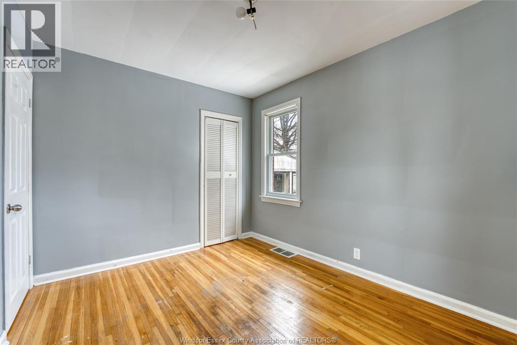 3311 Longfellow, Windsor, Ontario  N9E 2L7 - Photo 14 - 26000450