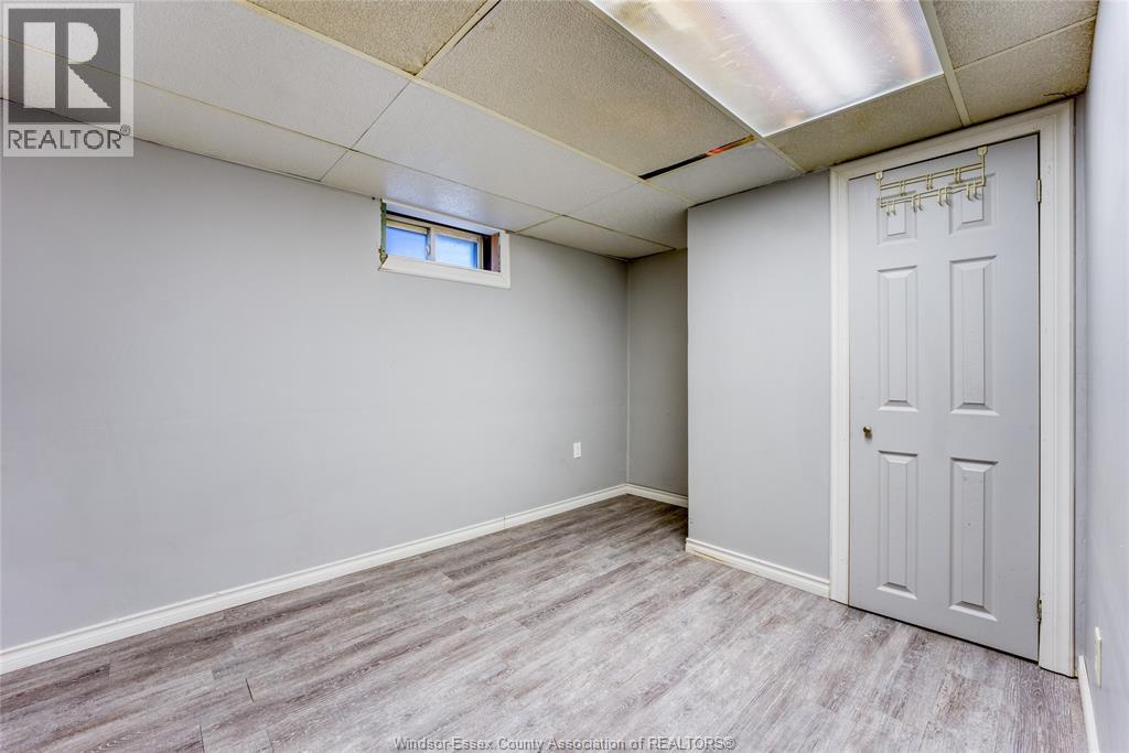 3311 Longfellow, Windsor, Ontario  N9E 2L7 - Photo 22 - 26000450