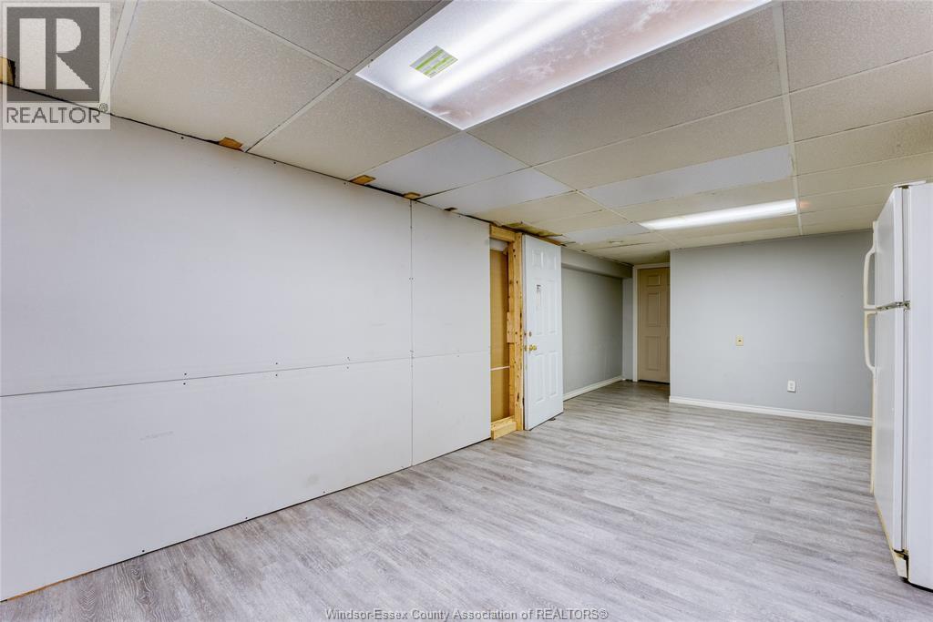 3311 Longfellow, Windsor, Ontario  N9E 2L7 - Photo 25 - 26000450