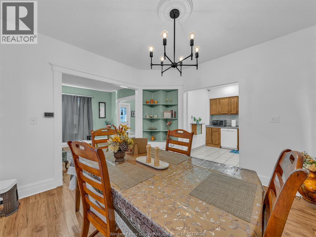 894 Dougall, Windsor, Ontario  N9A 4R1 - Photo 24 - 26000437