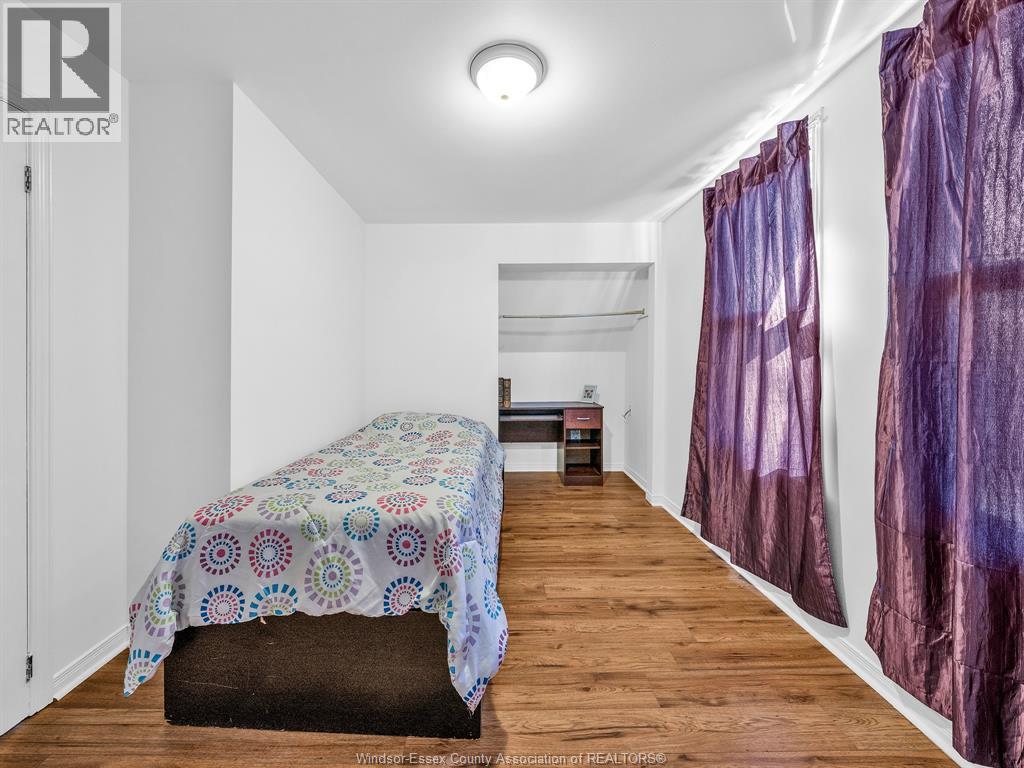 894 Dougall, Windsor, Ontario  N9A 4R1 - Photo 39 - 26000437