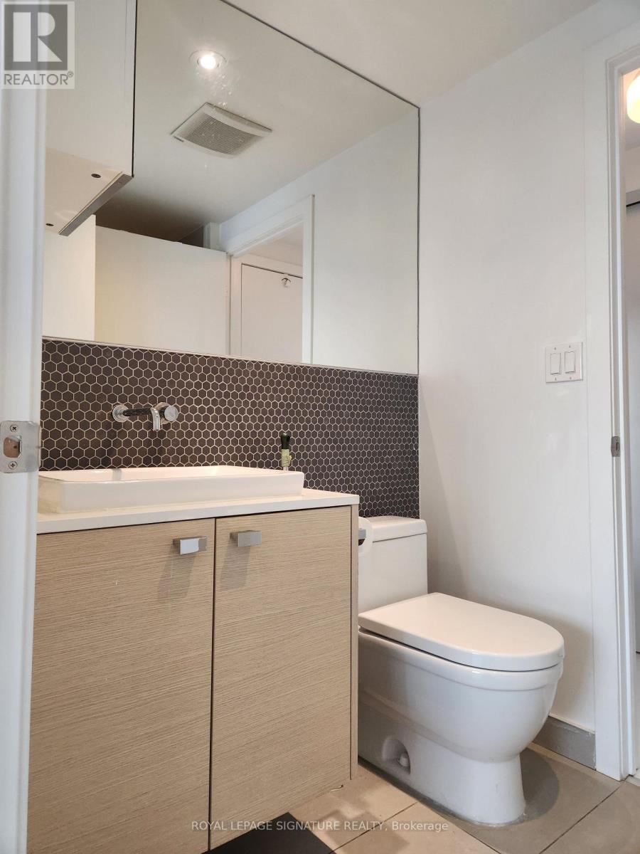 201 - 51 Lady Bank Road S, Toronto (Stonegate-Queensway), Ontario  M8Z 0C9 - Photo 6 - W12653292