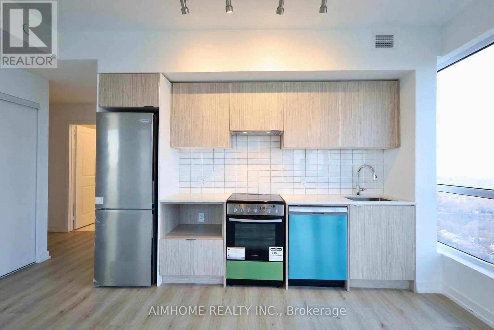 5010 - 395 Bloor Street E, Toronto, Ontario  M4W 0B4 - Photo 1 - C12671460