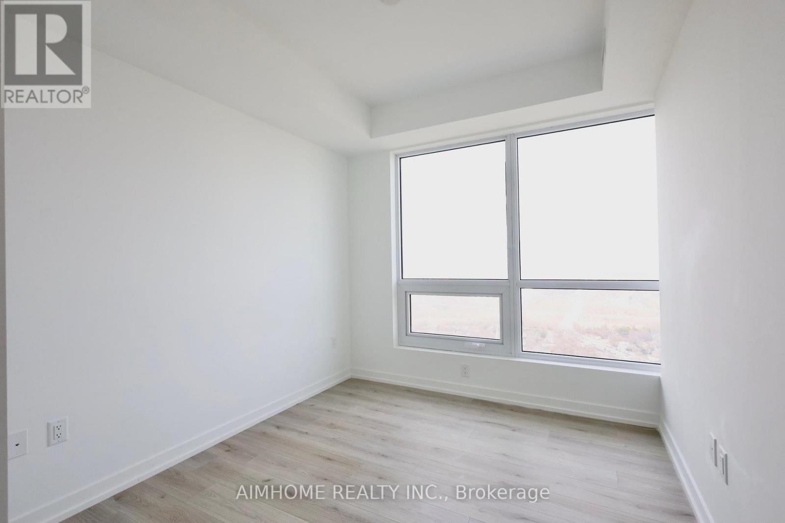 5010 - 395 Bloor Street E, Toronto, Ontario  M4W 0B4 - Photo 5 - C12671460