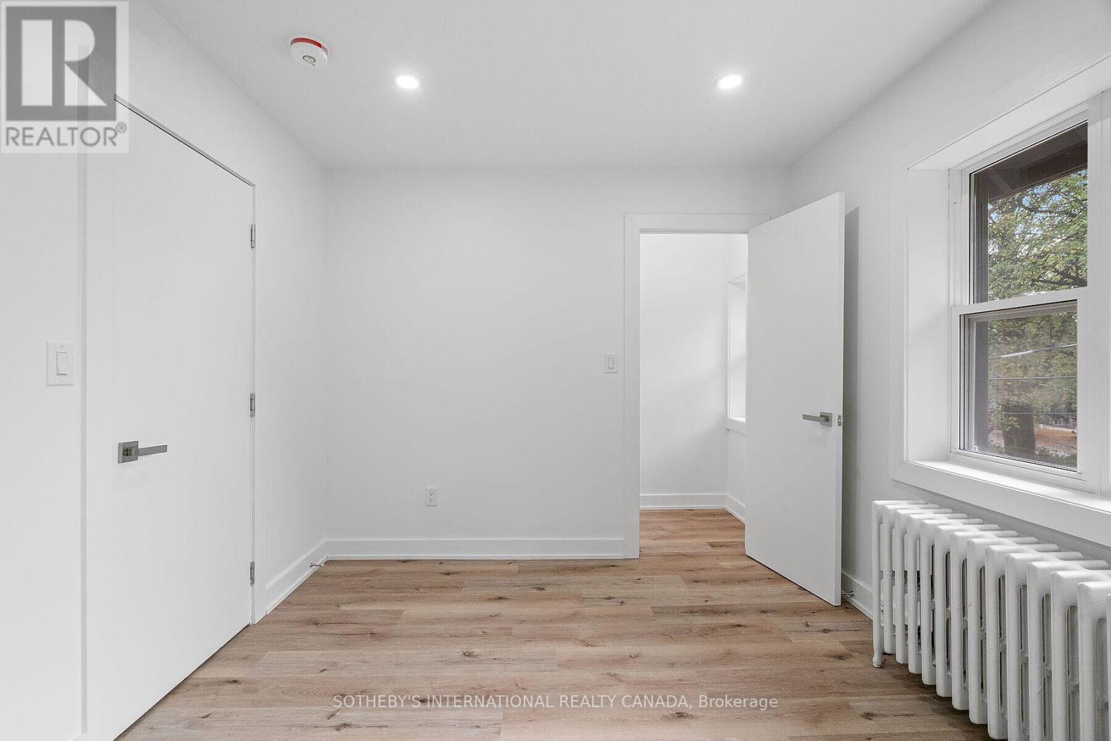 Upper - 28 Strathgowan Avenue, Toronto, Ontario  M4N 1B9 - Photo 27 - C12671526