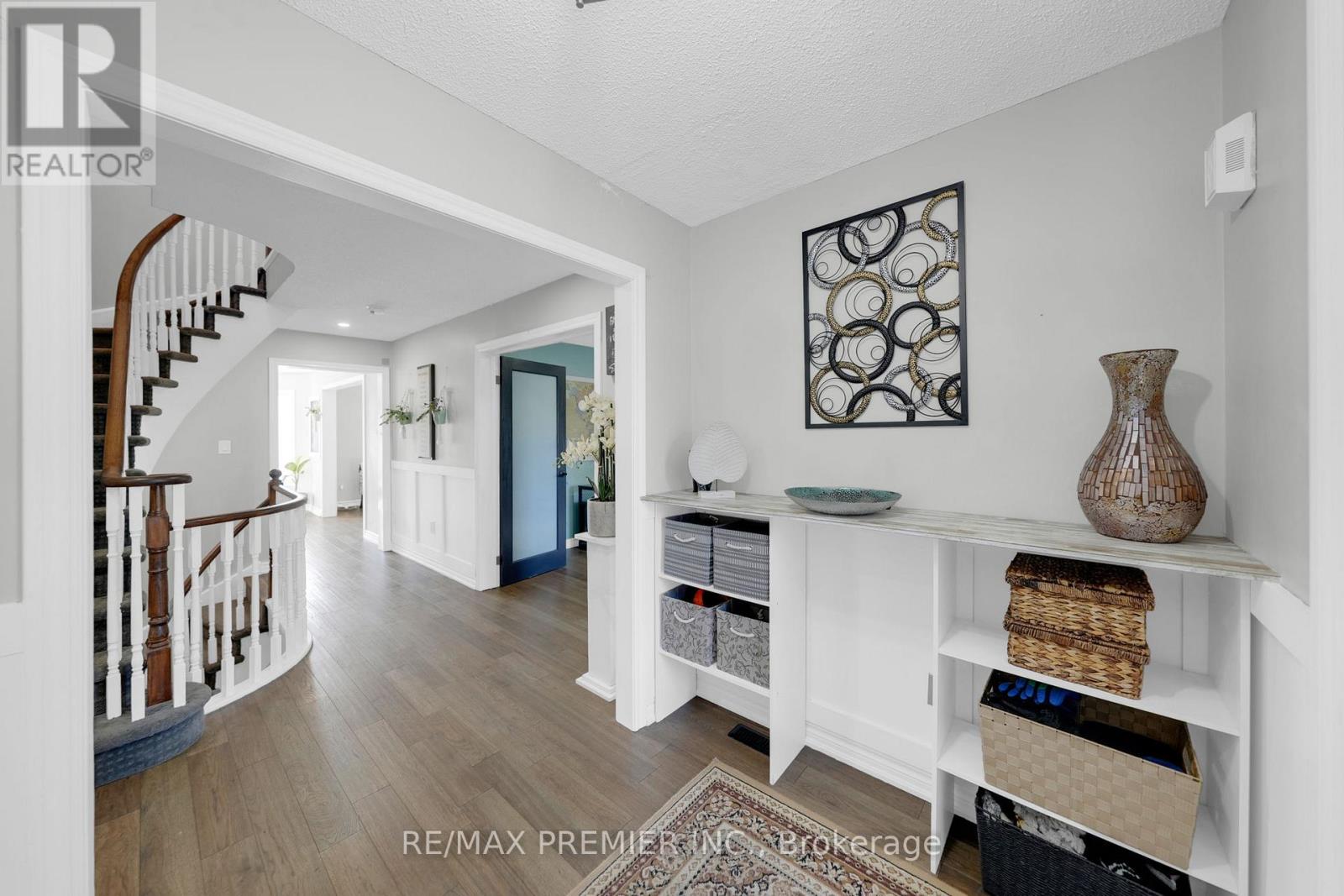 61 Barwick Drive, Barrie, Ontario  L4N 6Z5 - Photo 3 - S12671534