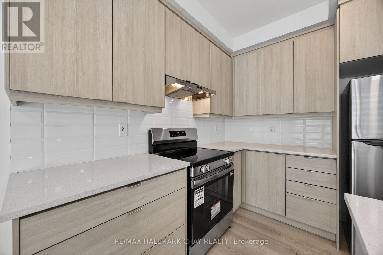 18 Ivory Road, Barrie, Ontario  L9J 1B6 - Photo 11 - S12671594