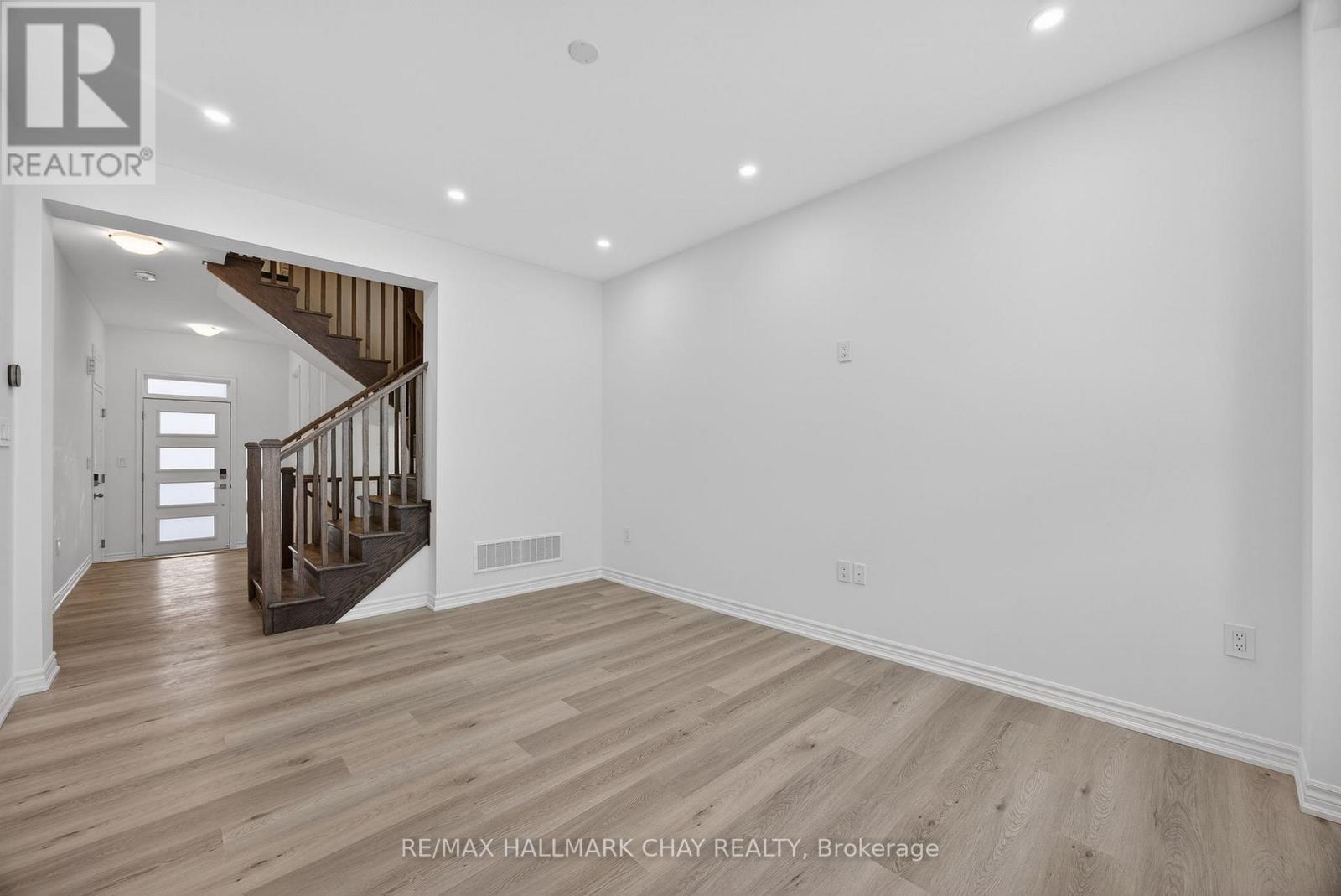 18 Ivory Road, Barrie, Ontario  L9J 1B6 - Photo 20 - S12671594