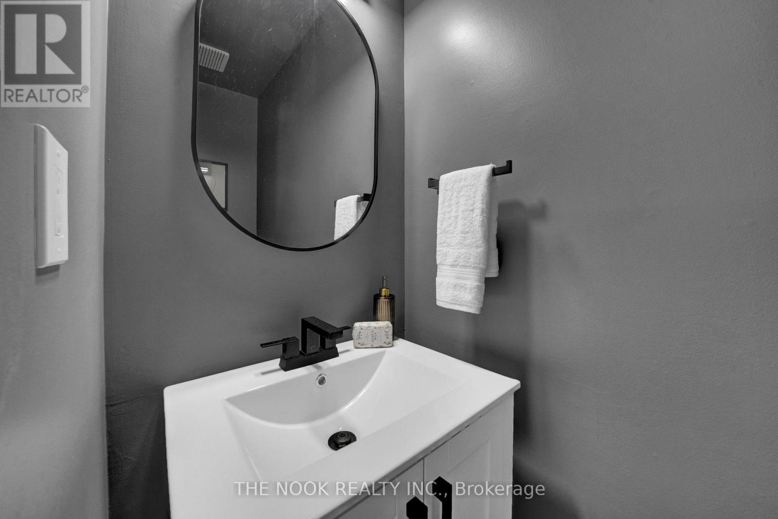 68 Foster Creek Drive, Clarington, Ontario  L1B 1G4 - Photo 24 - E12671832