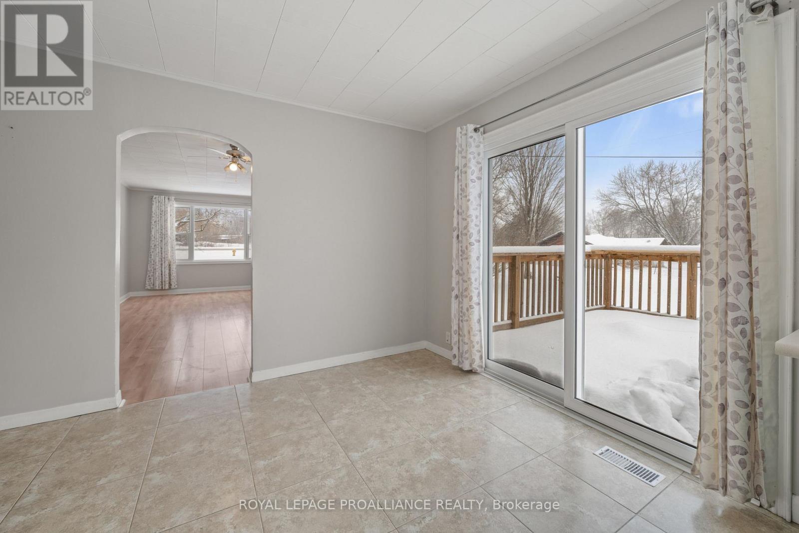 3 - 22453 Loyalist Parkway, Quinte West, Ontario  K8V 5P7 - Photo 11 - X12671638