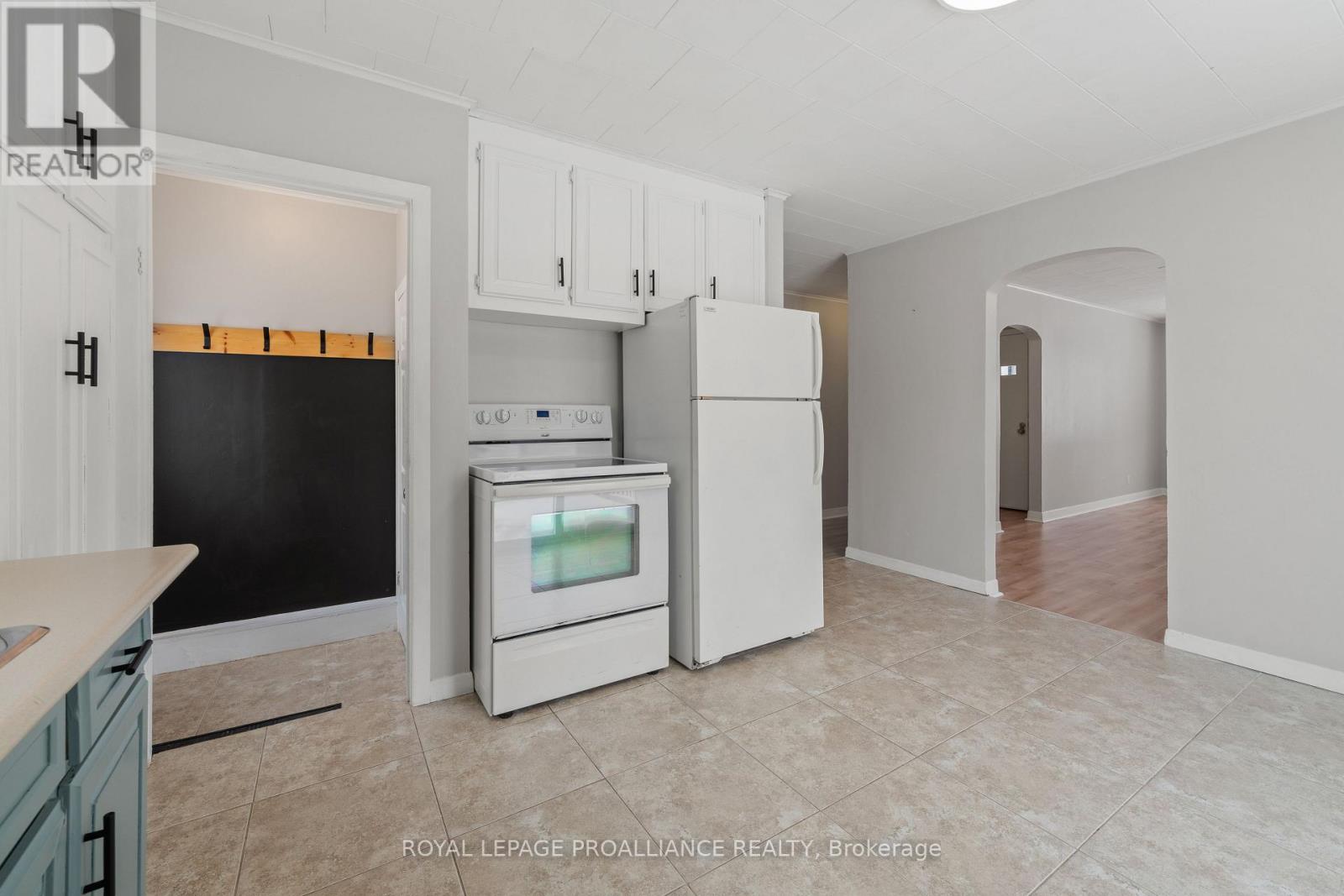 3 - 22453 Loyalist Parkway, Quinte West, Ontario  K8V 5P7 - Photo 12 - X12671638