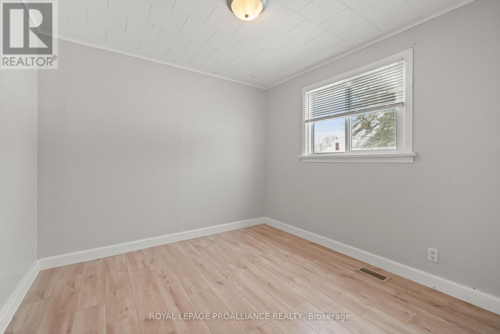 3 - 22453 Loyalist Parkway, Quinte West, Ontario  K8V 5P7 - Photo 18 - X12671638