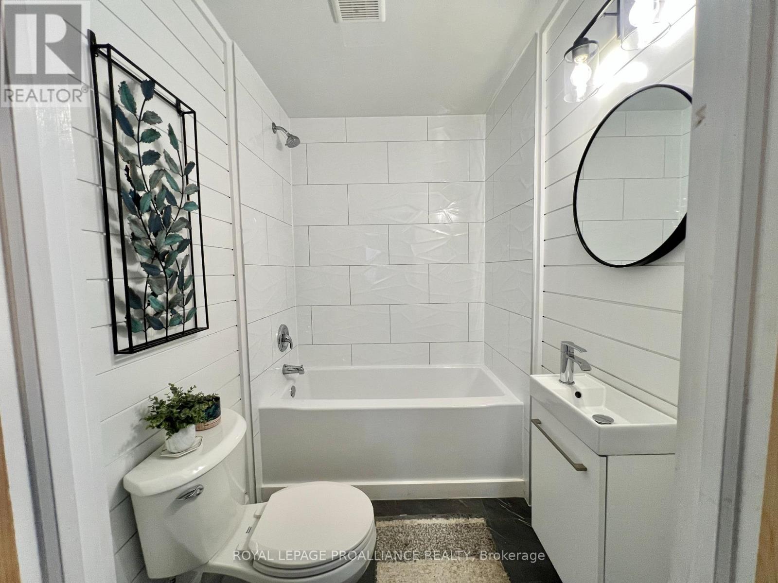 50 Bentinck Street, Quinte West, Ontario  K8V 4E3 - Photo 13 - X12671734