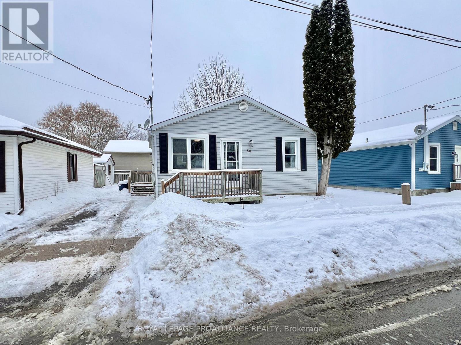 50 Bentinck Street, Quinte West, Ontario  K8V 4E3 - Photo 18 - X12671734