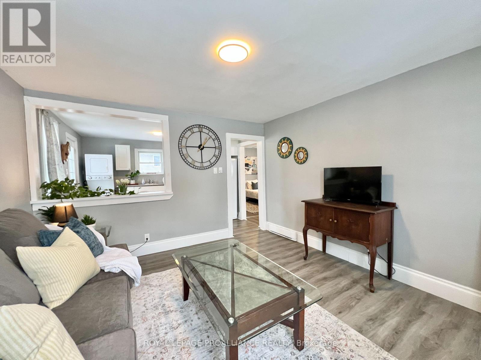 50 Bentinck Street, Quinte West, Ontario  K8V 4E3 - Photo 7 - X12671734