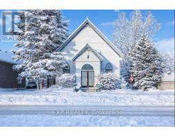 18630 LOYALIST PARKWAY, Prince Edward County, Ontario