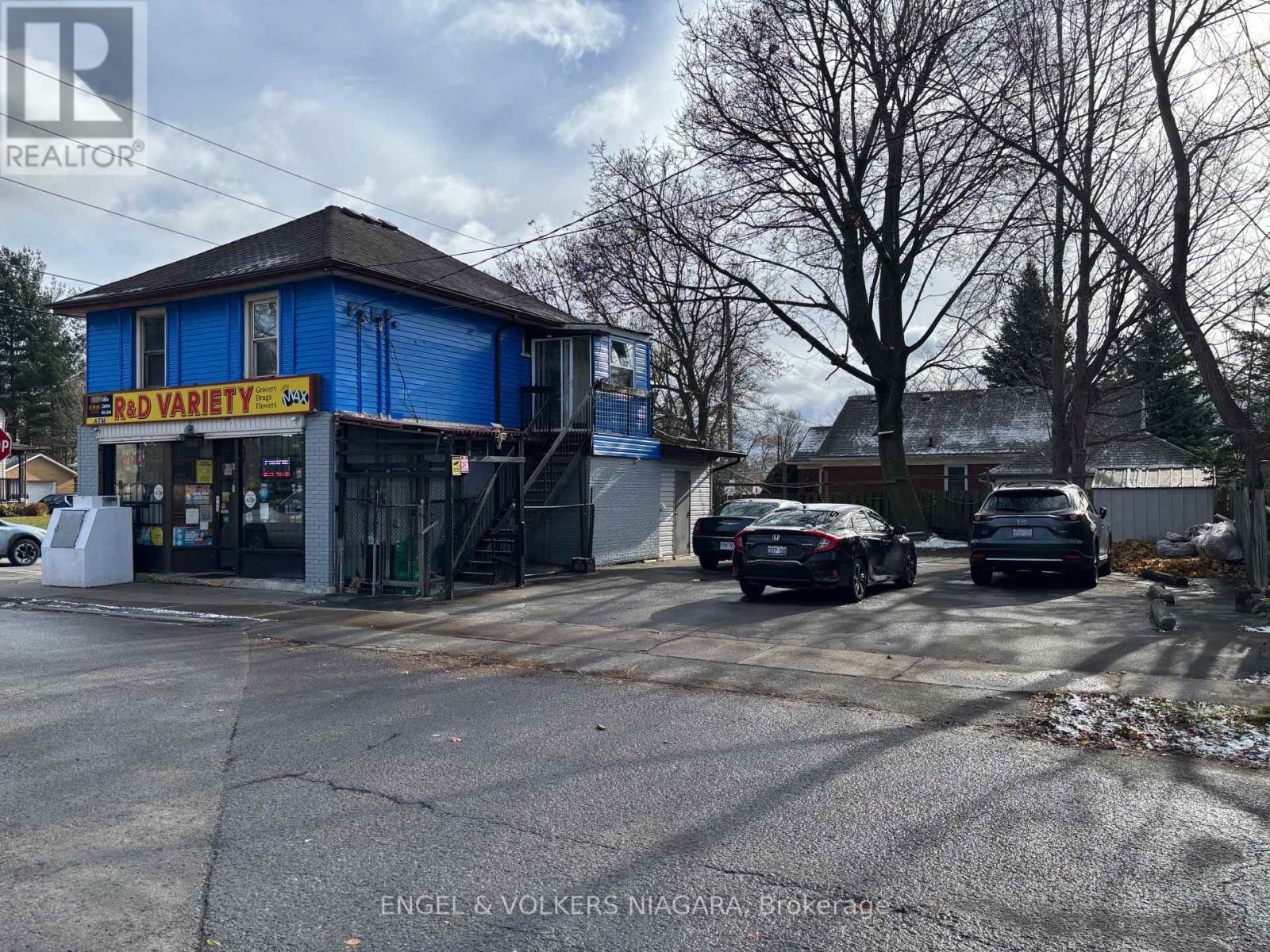 6218 Culp Street, Niagara Falls, Ontario  L2G 2C1 - Photo 5 - X12585806