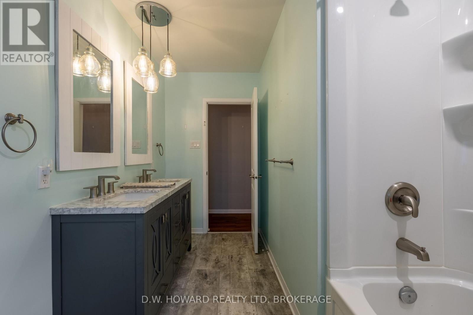 877 Killaly Street E, Port Colborne, Ontario  L3K 5V3 - Photo 26 - X12601168