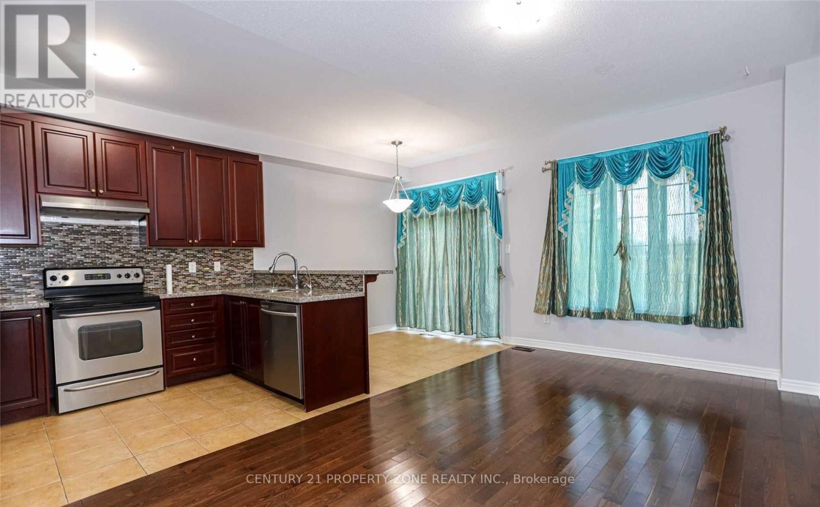 118 Calm Waters Crescent, Brampton, Ontario  L6V 4S2 - Photo 6 - W12671516