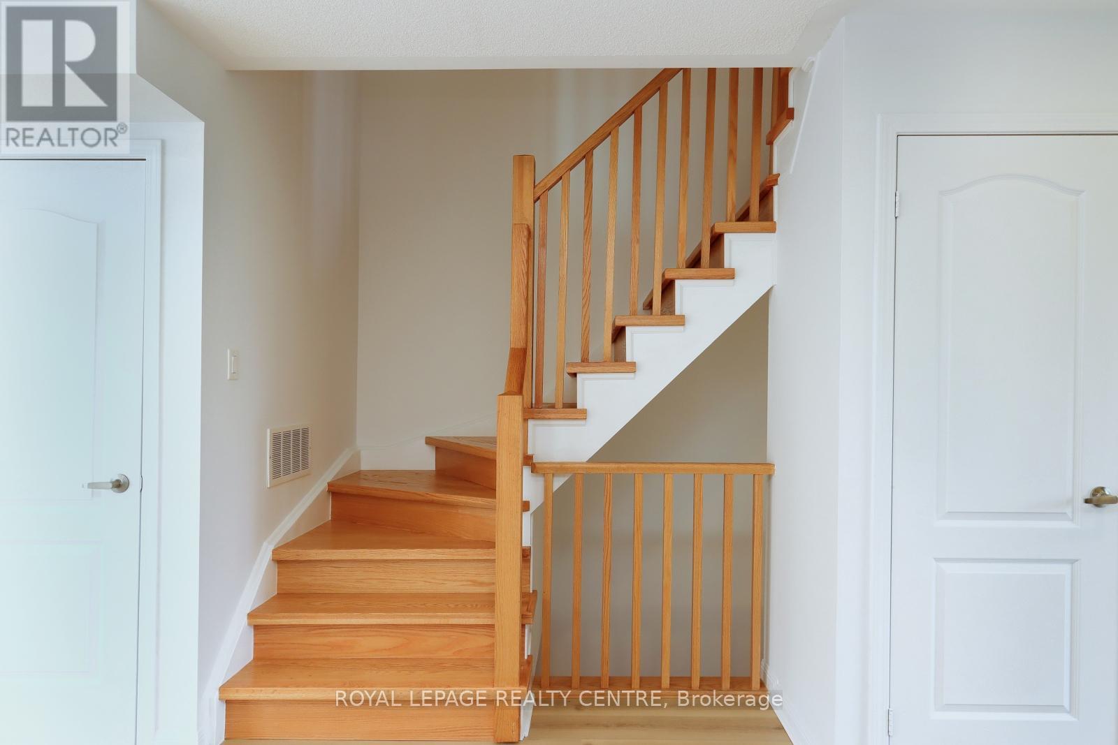 4 - 3135 Boxford Crescent, Mississauga, Ontario  L5M 0X1 - Photo 13 - W12671558