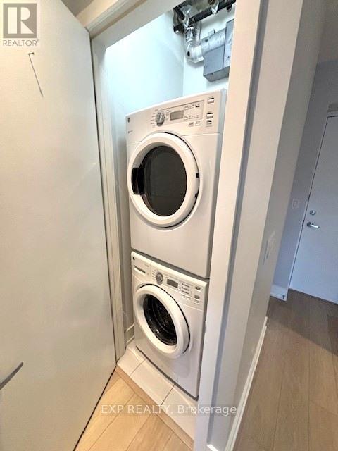 210 - 100 Champagne Avenue S, Ottawa, Ontario  K1S 4P4 - Photo 11 - X12671666