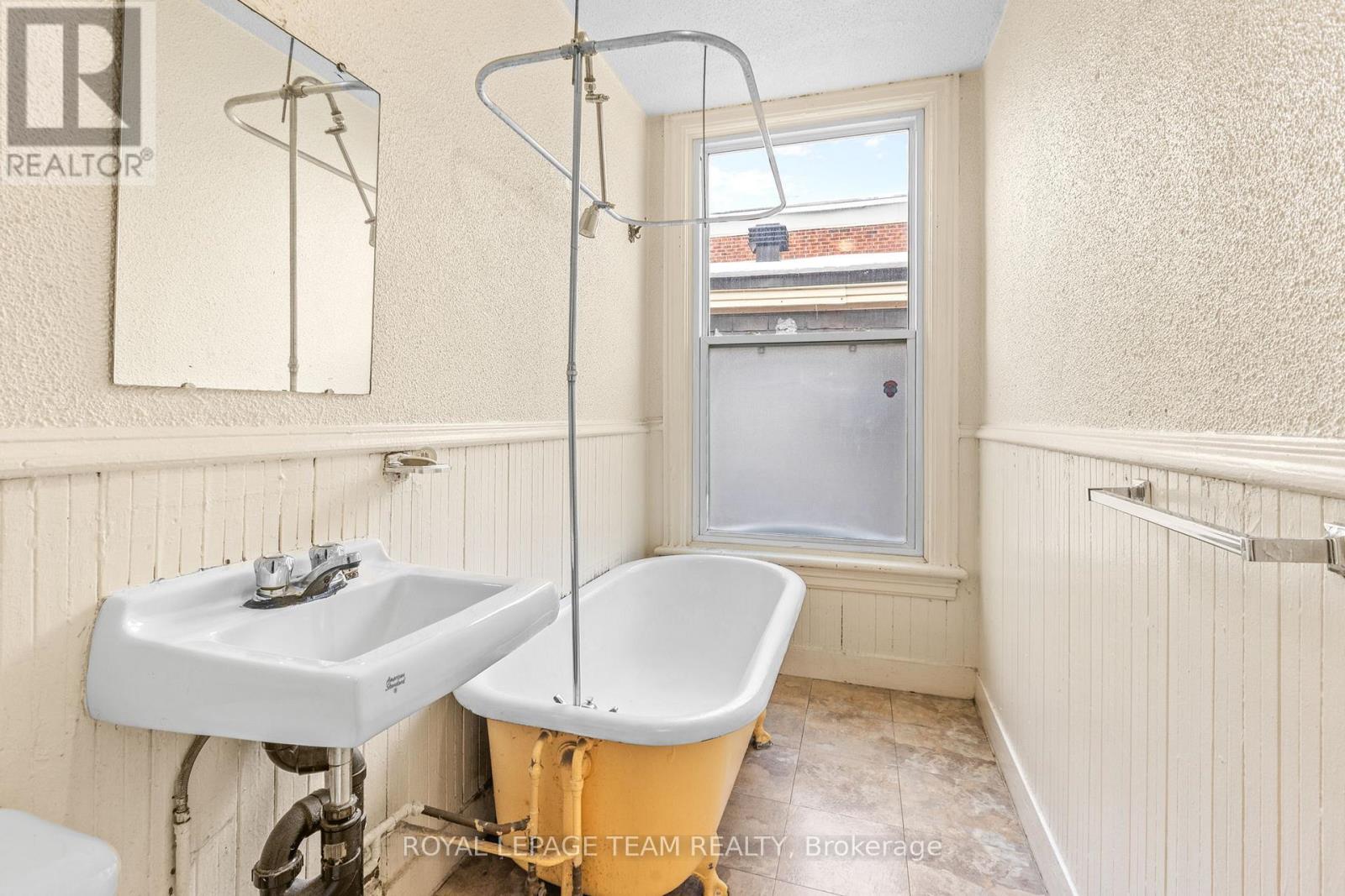 498 Gladstone Avenue, Ottawa, Ontario  K1R 5N8 - Photo 21 - X12671812