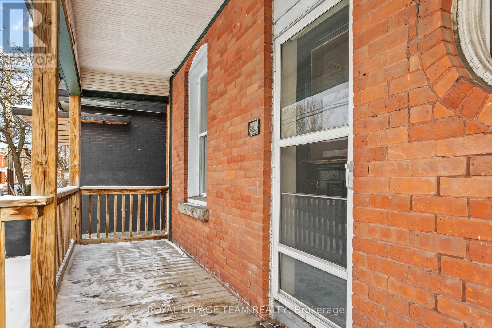 498 Gladstone Avenue, Ottawa, Ontario  K1R 5N8 - Photo 3 - X12671812