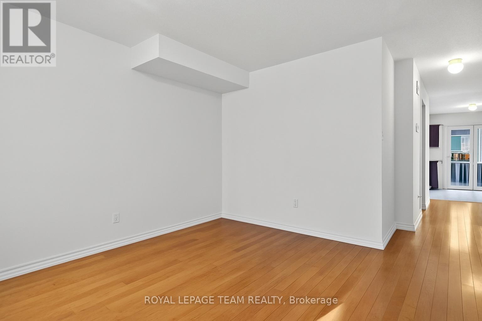 114 Wharhol Private, Ottawa, Ontario  K2H 1G6 - Photo 9 - X12671828