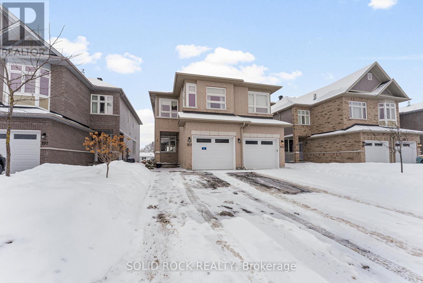 201 Bert Hall Street, Arnprior, Ontario  K7S 0H1 - Photo 2 - X12671842