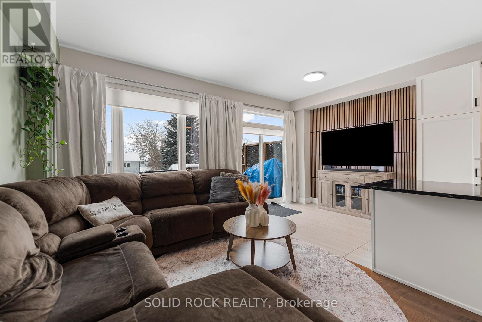 201 Bert Hall Street, Arnprior, Ontario  K7S 0H1 - Photo 7 - X12671842