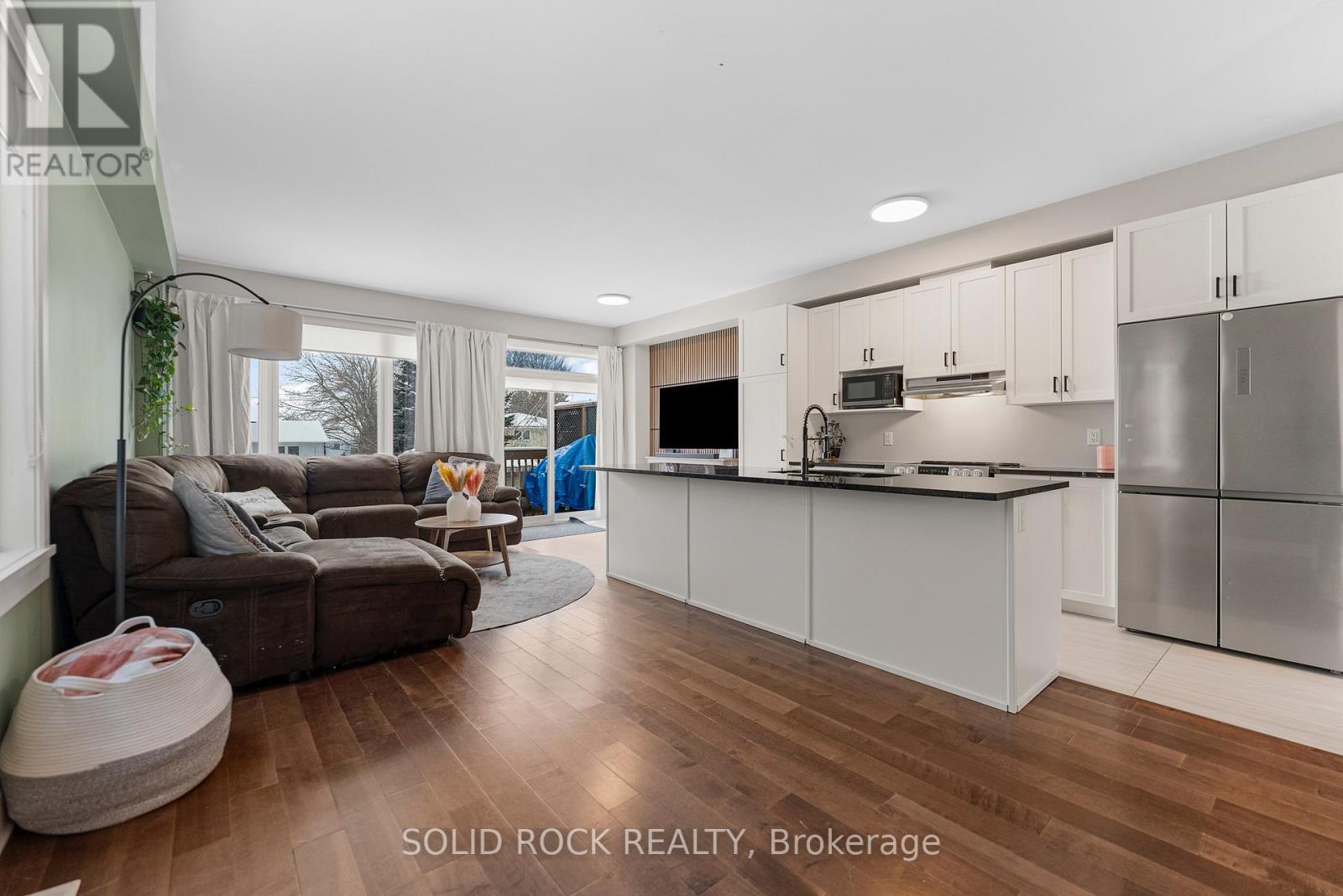 201 Bert Hall Street, Arnprior, Ontario  K7S 0H1 - Photo 8 - X12671842