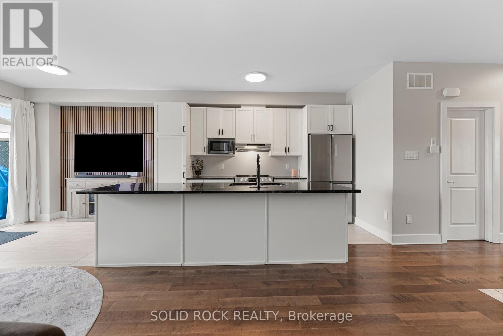 201 Bert Hall Street, Arnprior, Ontario  K7S 0H1 - Photo 9 - X12671842