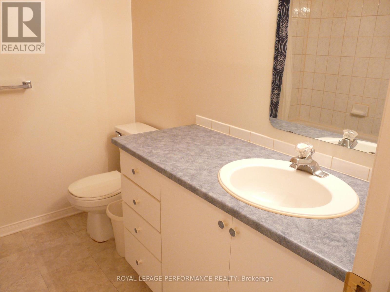 - - 1172 Foxborough Private, Ottawa, Ontario  K1J 1E2 - Photo 31 - X12671856