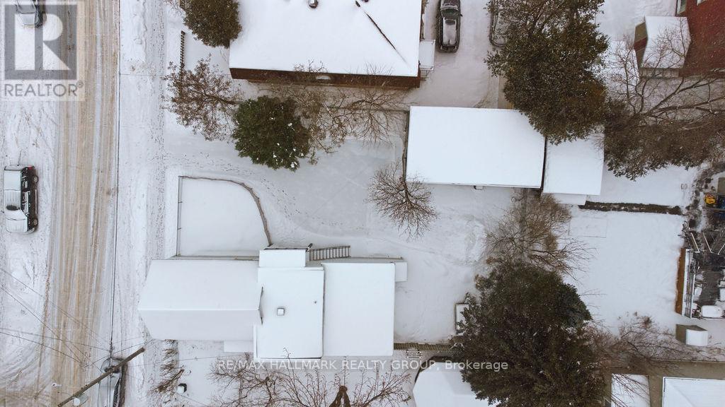 100 Barrette Street, Ottawa, Ontario  K1L 8A3 - Photo 10 - X12671858