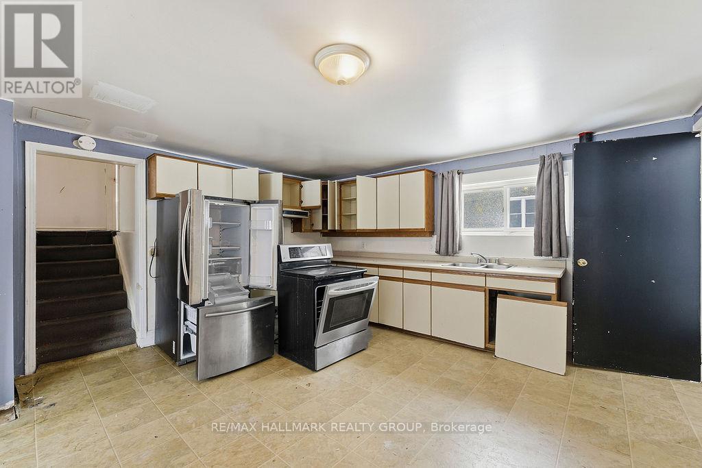 100 Barrette Street, Ottawa, Ontario  K1L 8A3 - Photo 14 - X12671858