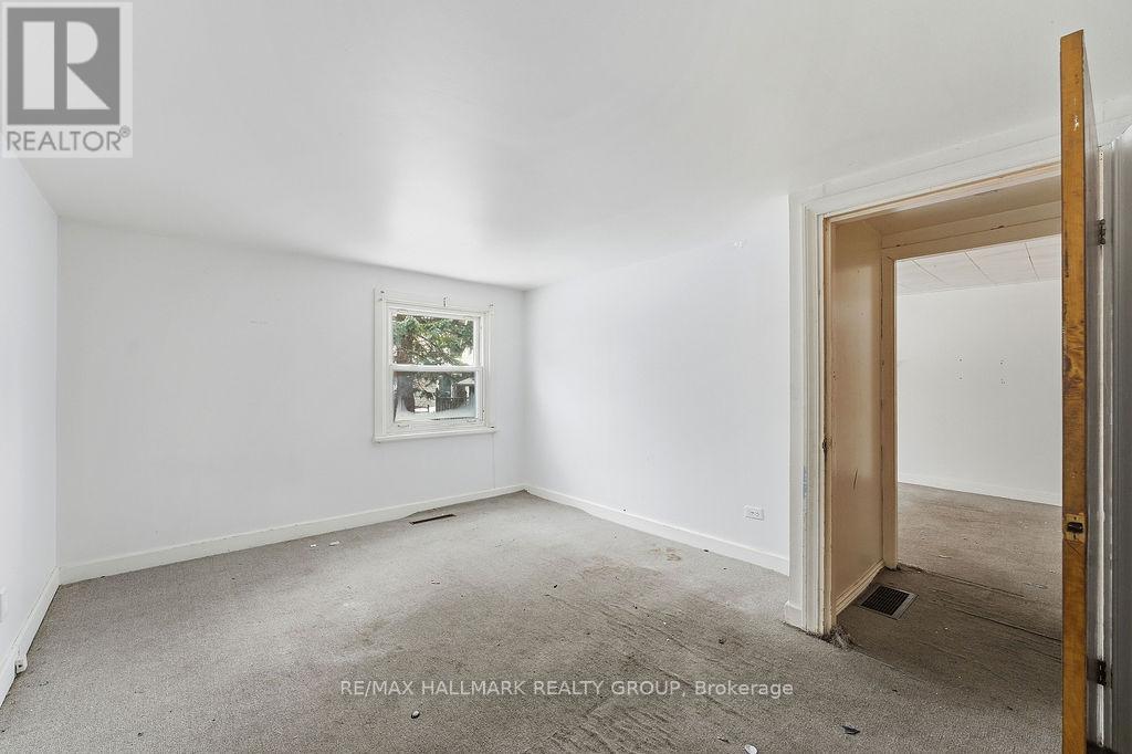 100 Barrette Street, Ottawa, Ontario  K1L 8A3 - Photo 20 - X12671858