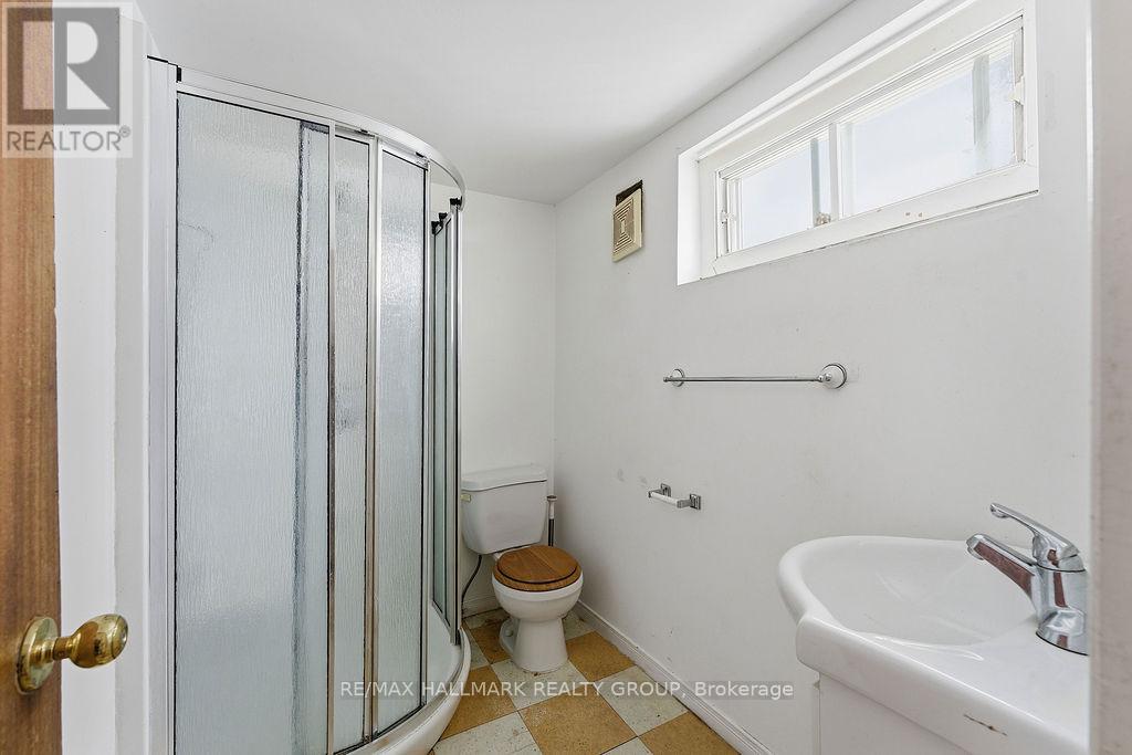 100 Barrette Street, Ottawa, Ontario  K1L 8A3 - Photo 26 - X12671858