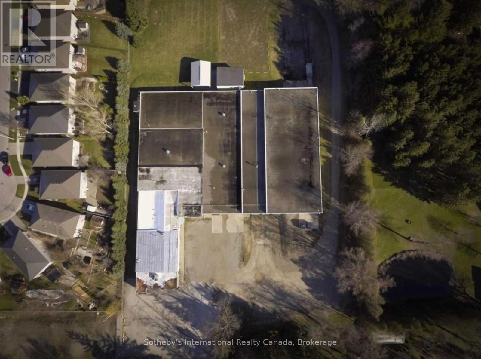 23 Beverly Street E, Brant, Ontario  N0E 1N0 - Photo 2 - X12671830