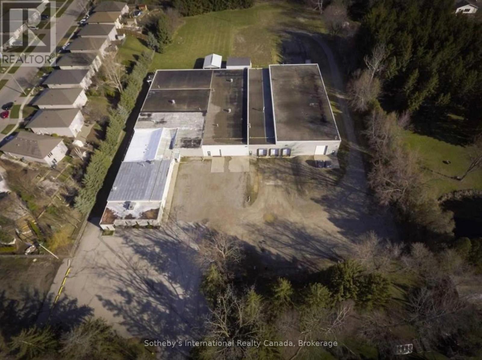 23 Beverly Street E, Brant, Ontario  N0E 1N0 - Photo 3 - X12671830