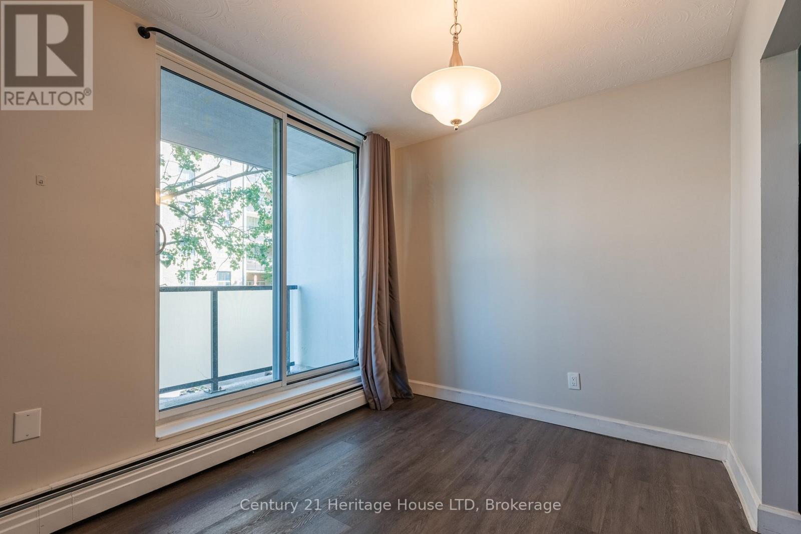 303 - 359 Geneva Street, St. Catharines, Ontario  L2N 2G5 - Photo 10 - X12671796