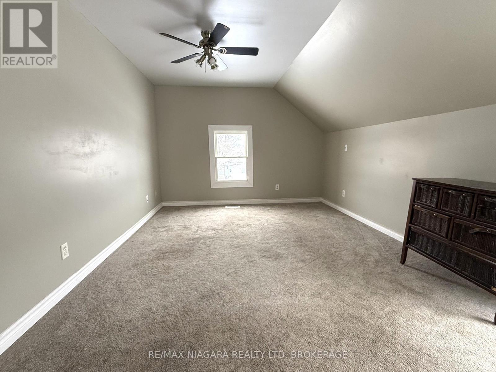 351 Brock Street, Fort Erie (Central), Ontario  L2A 2X4 - Photo 12 - X12671864