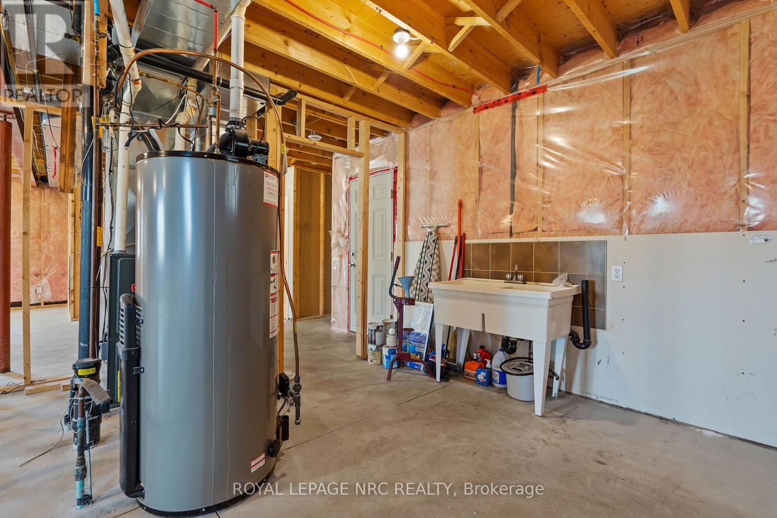 8710 Milomir Street, Niagara Falls, Ontario  L2H 0A7 - Photo 27 - X12671492