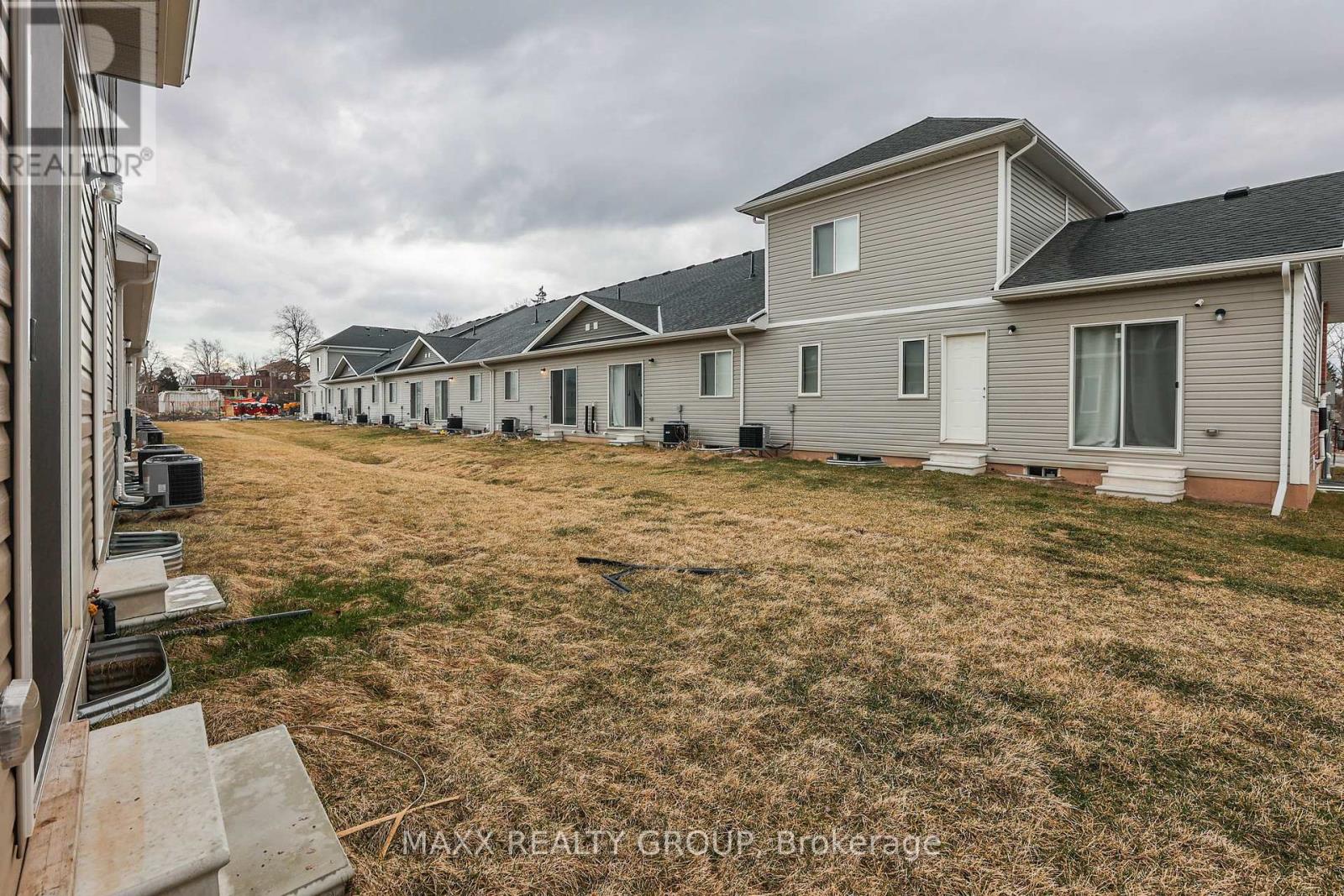 41 Waterleaf Trail, Welland, Ontario  L3C 0H6 - Photo 38 - X12671562