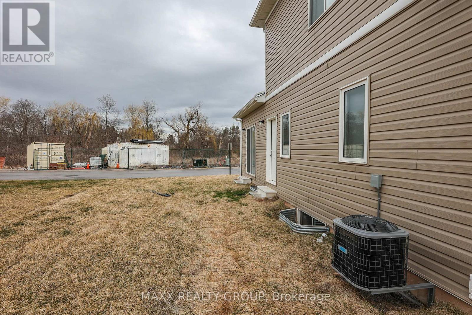 41 Waterleaf Trail, Welland, Ontario  L3C 0H6 - Photo 39 - X12671562